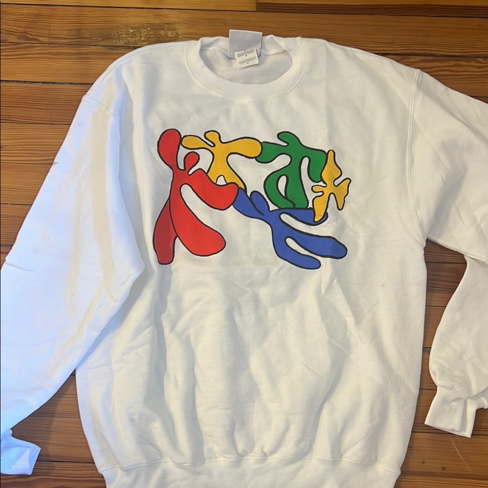 Hanes White Crewneck Sweater with Red Accents